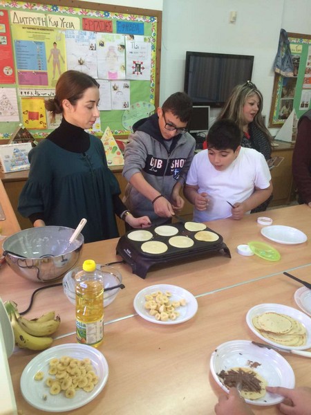 Συνεργασία Νικολαΐδειου Γυμνασίου και Ειδικού Σχολείου Θεοσκέπαστης . Σχολική χρονιά: 2017-2018