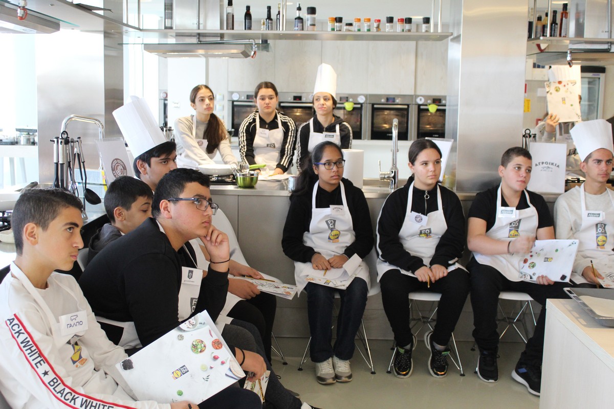 Συμμετοχή του Γυμνασίου Αγίου Αντωνίου στο πρόγραμμα. Ετοιμασία «Υγιεινών σνακ για το σχολείο», 5/12/2019.