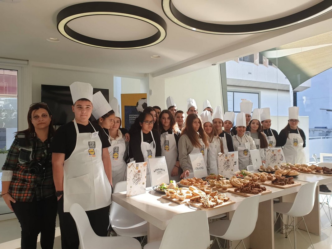 Συμμετοχή του Γυμνασίου Αγίου Αντωνίου στο πρόγραμμα. Ετοιμασία «Υγιεινών σνακ για το σχολείο», 5/12/2019.