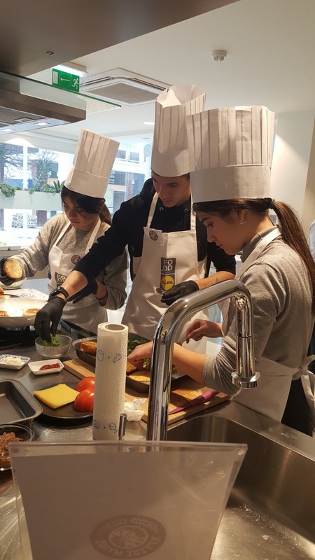 Συμμετοχή του Β’ Περιφερειακού Γυμνασίου Λευκωσίας - Μαλούντα στο πρόγραμμα. Ετοιμασία «Τέλειων σνακ για το σχολείο», 27/1/2020