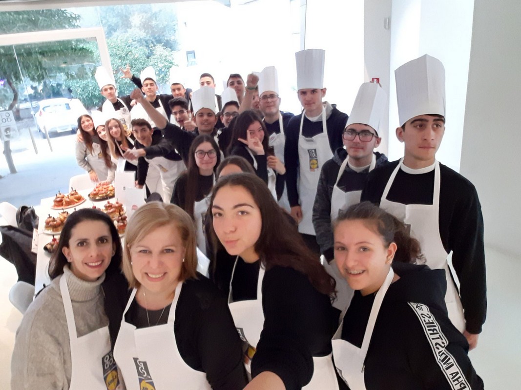 Συμμετοχή του Β’ Περιφερειακού Γυμνασίου Λευκωσίας - Μαλούντα στο πρόγραμμα. Ετοιμασία «Τέλειων σνακ για το σχολείο», 27/1/2020