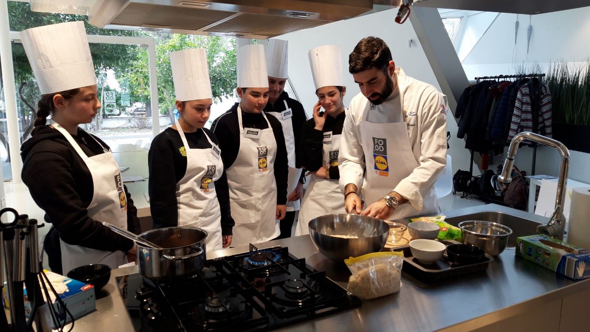 Συμμετοχή του Γυμνασίου Πετράκη Κυπριανού Λάρνακας στο πρόγραμμα. Ετοιμασία «Τέλειων σνακ για το σχολείο», 27/1/2020 
