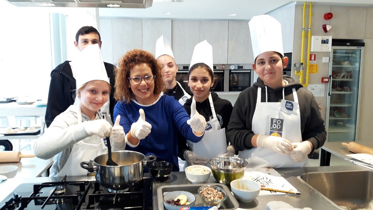 Συμμετοχή του Γυμνασίου Πετράκη Κυπριανού Λάρνακας στο πρόγραμμα. Ετοιμασία «Τέλειων σνακ για το σχολείο», 27/1/2020 