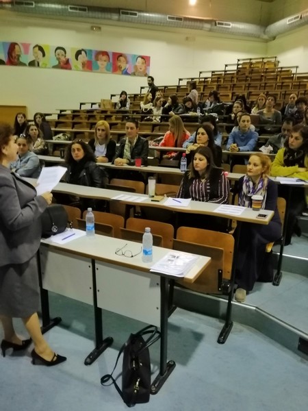 Φωτογραφίες από  το Σεμινάριο Επιμόρφωσης Καθηγητών/τριών Οικιακής Οικονομίας για τις μονάδες Ειδικής Αγωγής . Λύκειο Λινόπετρας , 21/3/2019.