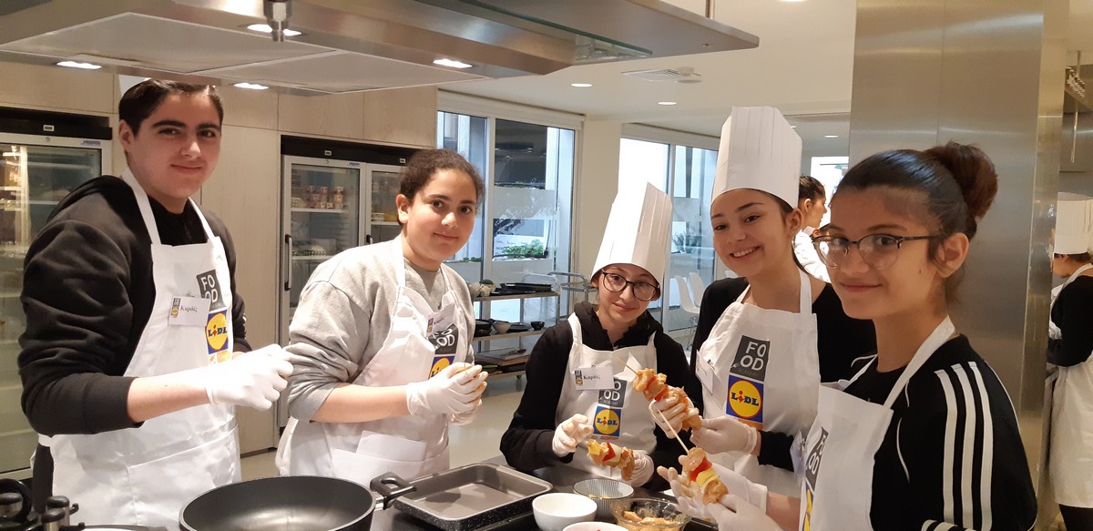 Συμμετοχή Γυμνασίου  Πετράκη Κυπριανού στο Πρόγραμμα.  Ετοιμασία «Φαγητού για Πάρτι» 