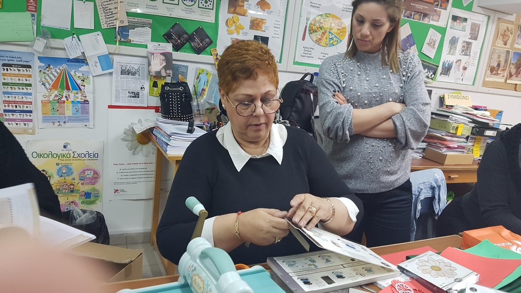 Αξιοποίηση μηχανής  τύπου ρολό μηχάνημα - roller machine («Sizzix»)  